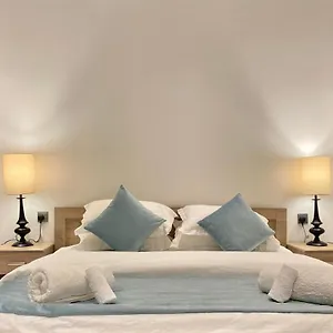  شقة Spacious New 2 Bedroom Apt-in Amazing Location B6 المملكة العربية السعودية